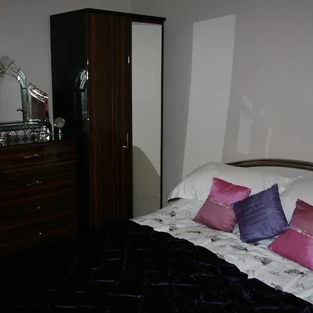 Peel Cottage, Dilwyn Room photo